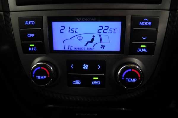 Used Hyundai Santa Fe 2012 for sale - 76143464: Photo 12