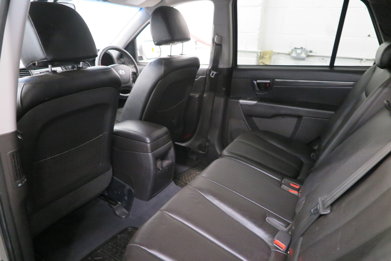 Used Hyundai Santa Fe 2012 for sale - 76143464: Photo 16