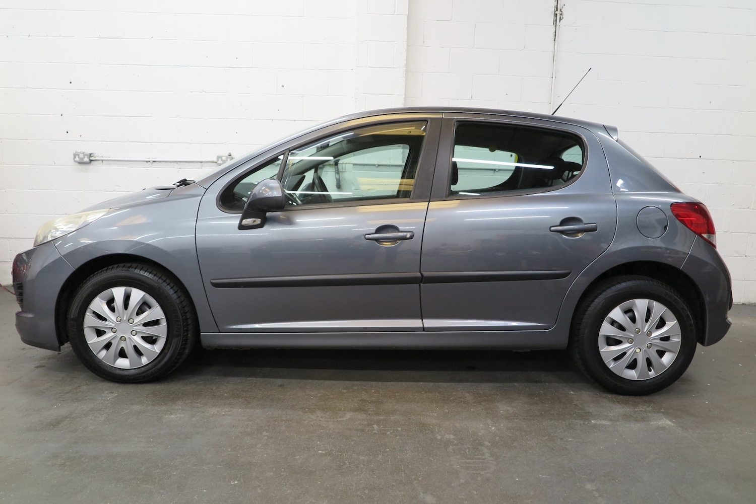 Used Peugeot 207 2011 for sale - 77708259: Photo 4
