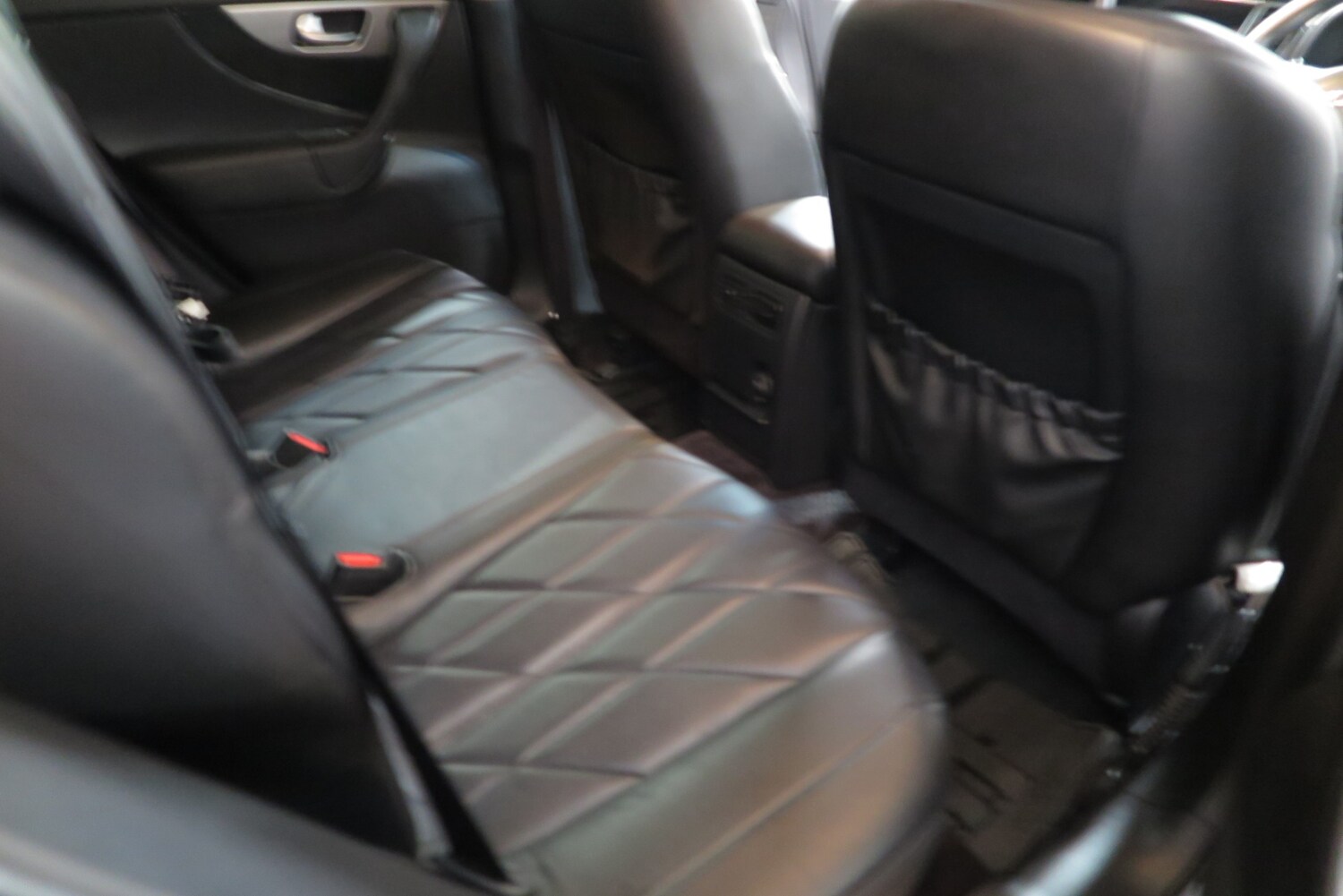 Used Infiniti QX70 2014 for sale - 77541849: Photo 18