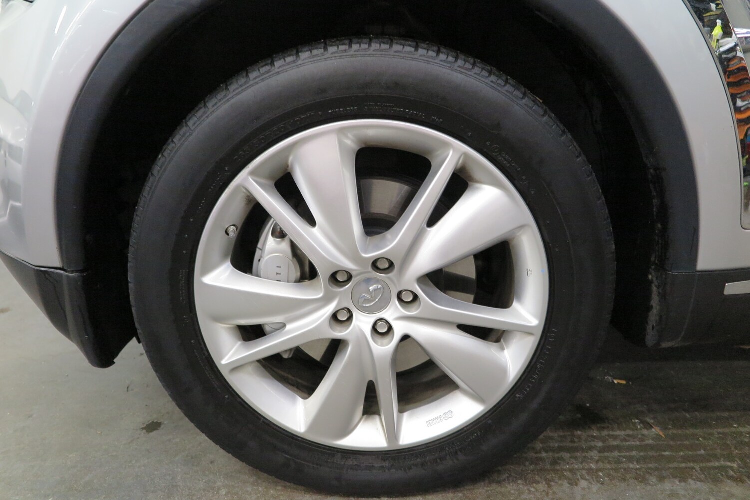 Used Infiniti QX70 2014 for sale - 77541849: Photo 21