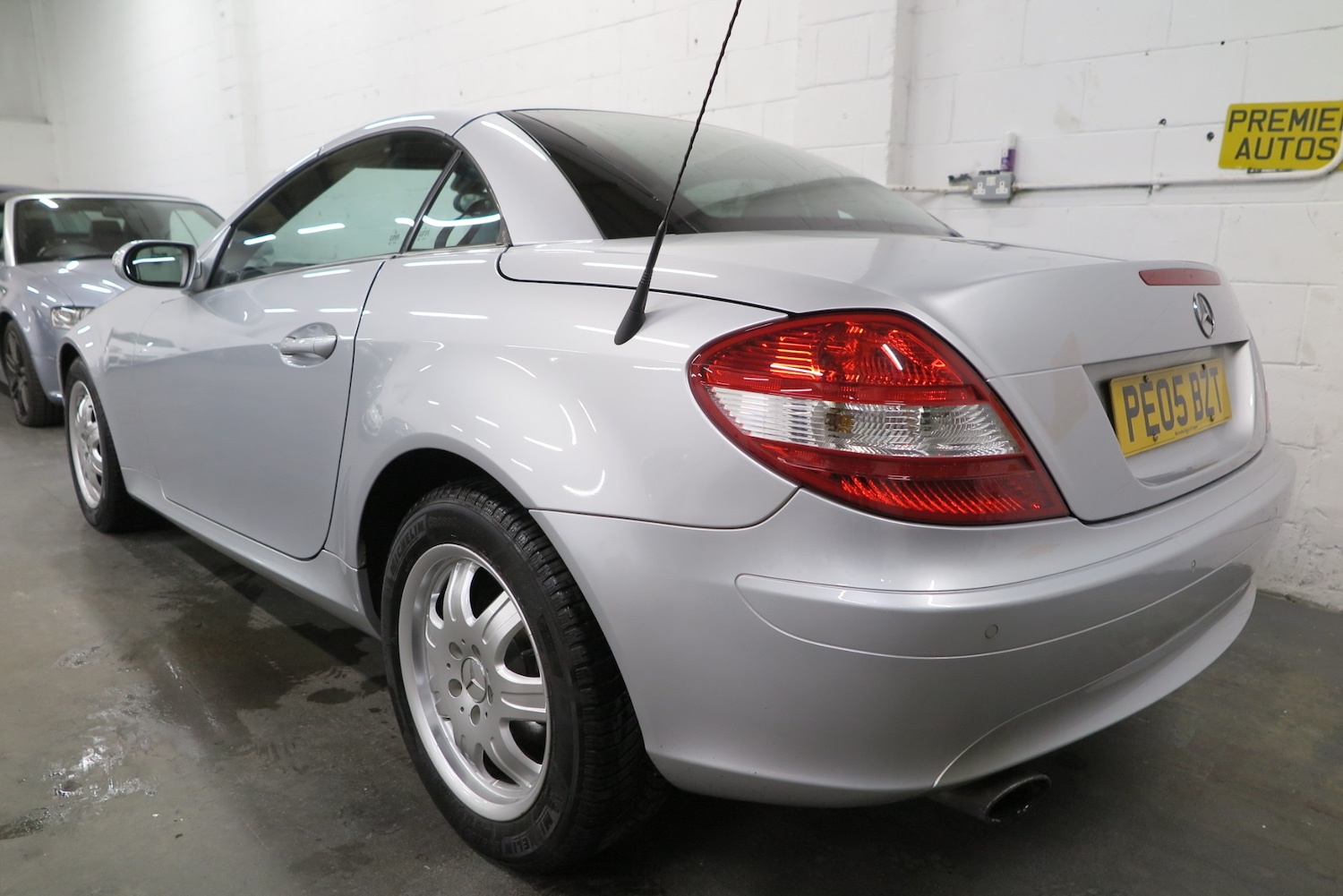 Used Mercedes-Benz SLK 2005 for sale - 77716579: Photo 12
