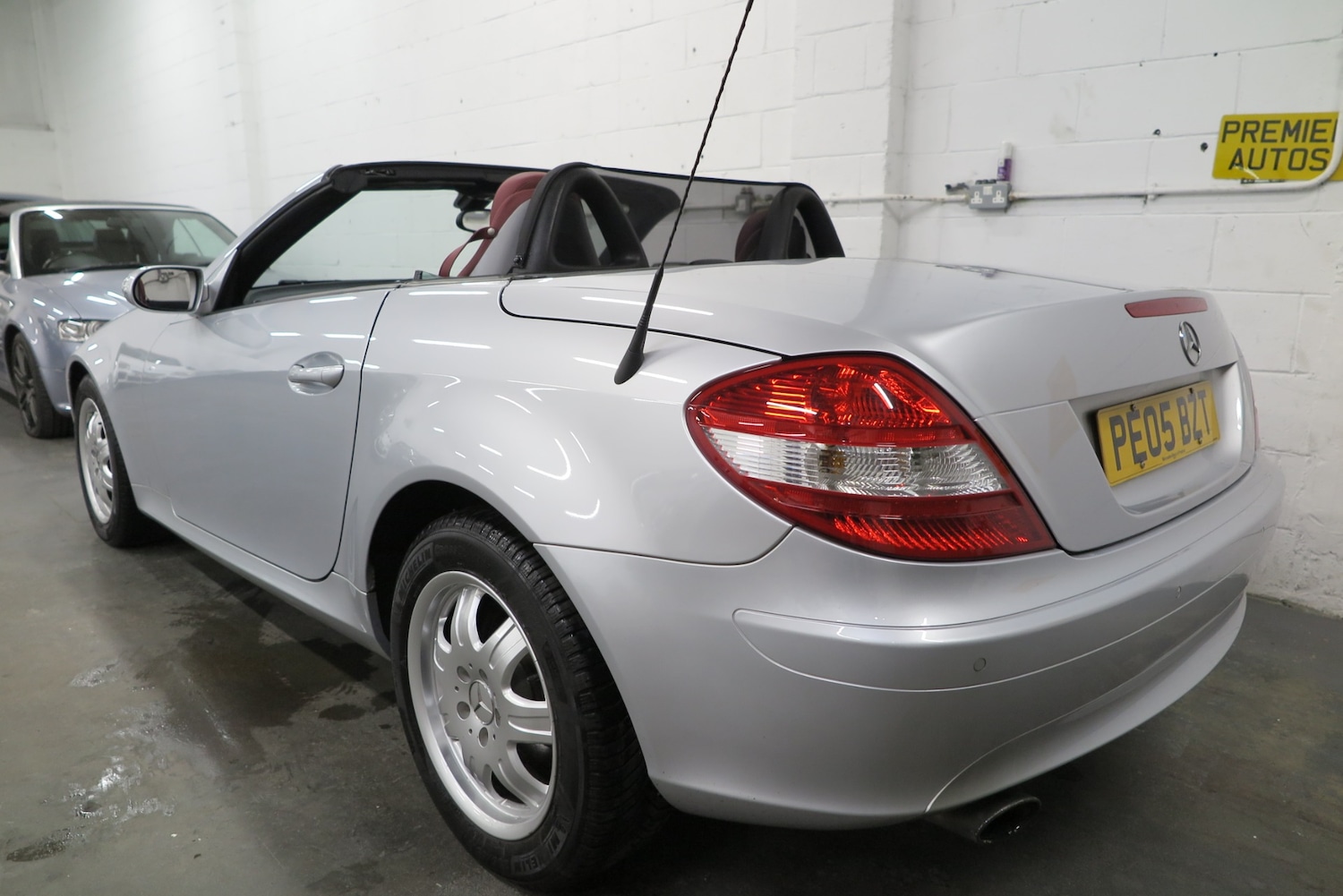 Used Mercedes-Benz SLK 2005 for sale - 77716579: Photo 6