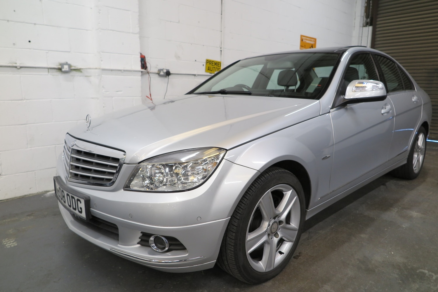 Used Mercedes-Benz C Class 2008 for sale - 77446469: Photo 2