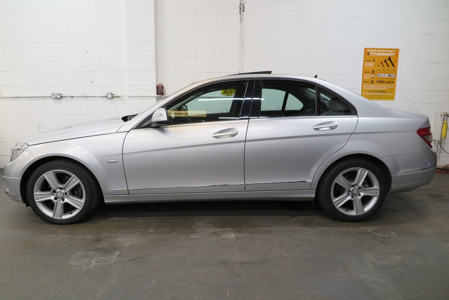 Used Mercedes-Benz C Class 2008 for sale - 77446469: Photo 4