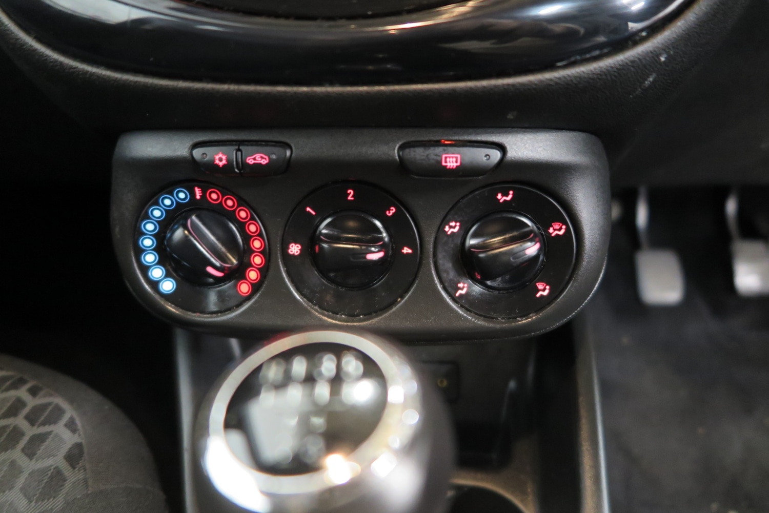 Used Vauxhall Corsa 2016 for sale - 76384864: Photo 17