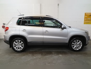 Used Volkswagen Tiguan 2011 for sale - 79525200: Photo