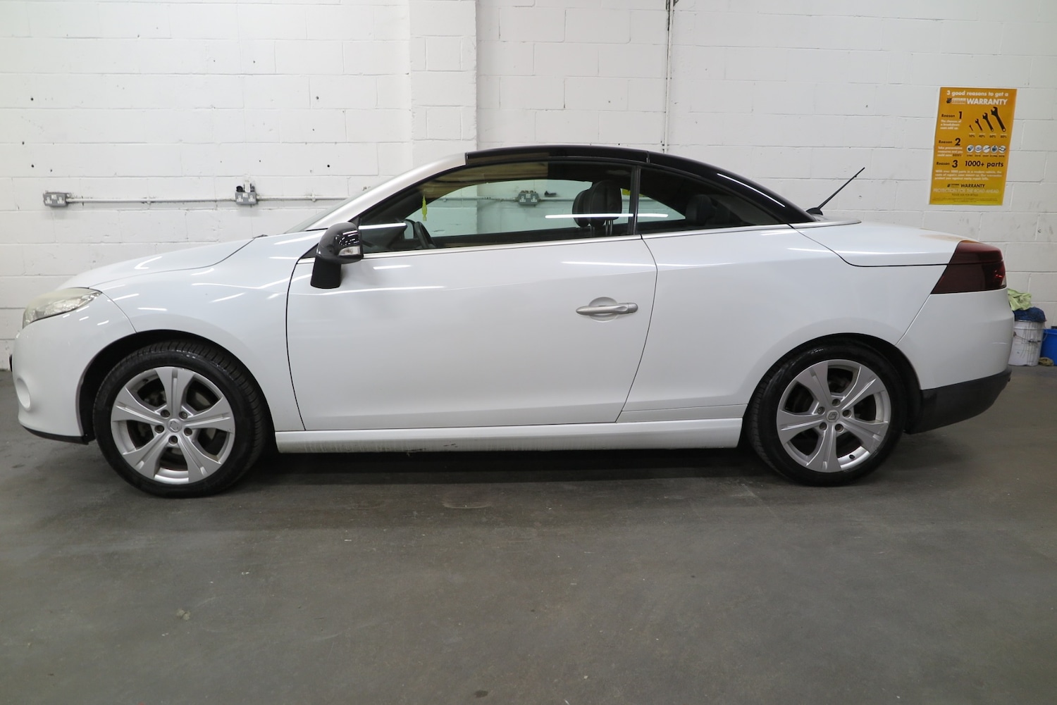 Used Renault Megane 2010 for sale - 77350772: Photo 10