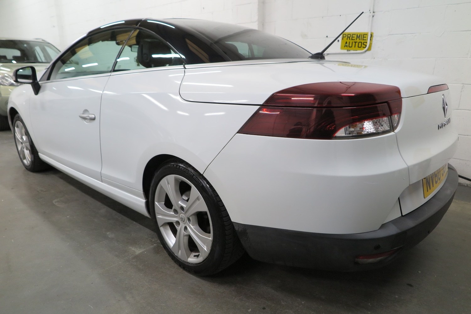 Used Renault Megane 2010 for sale - 77350772: Photo 12