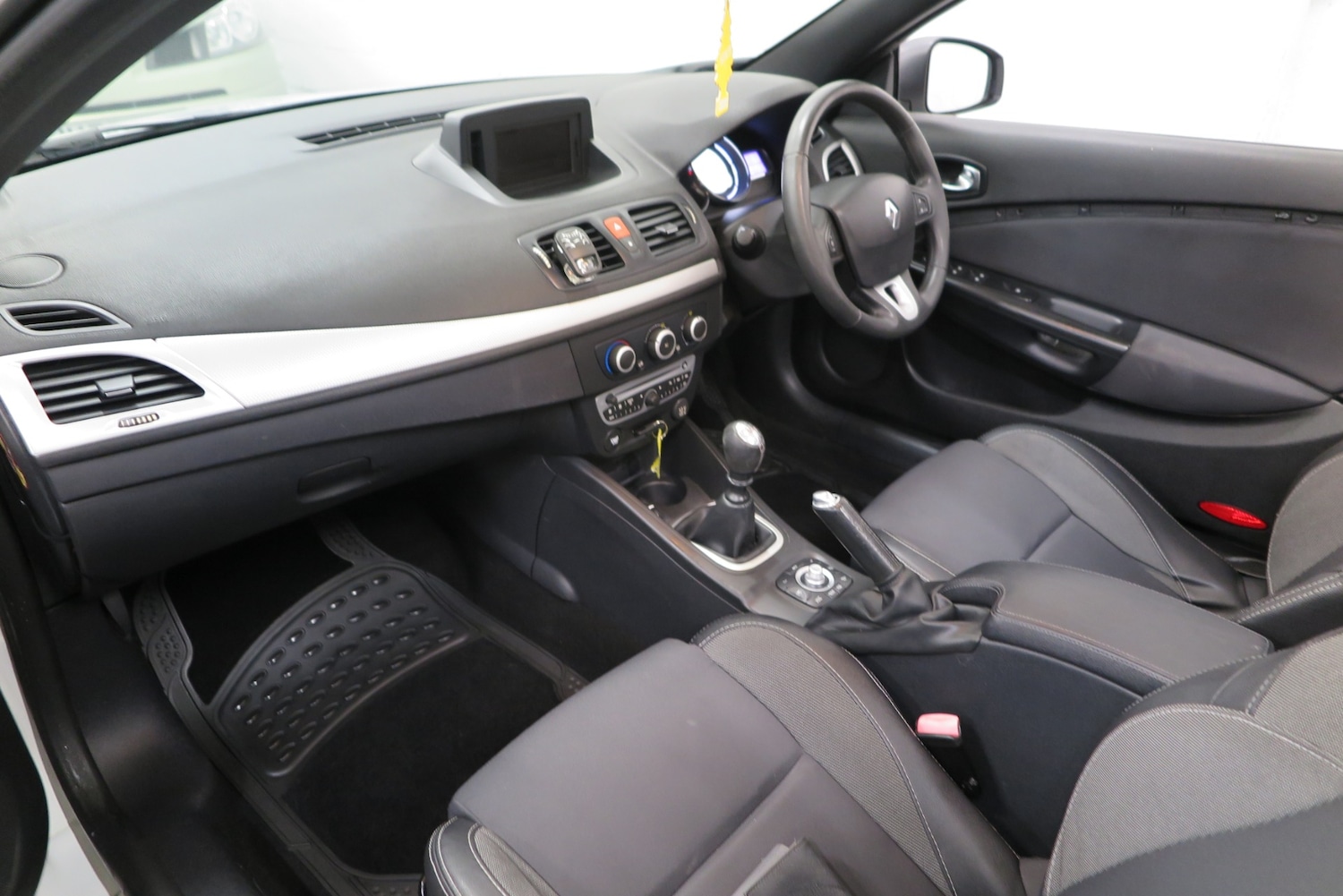 Used Renault Megane 2010 for sale - 77350772: Photo 15