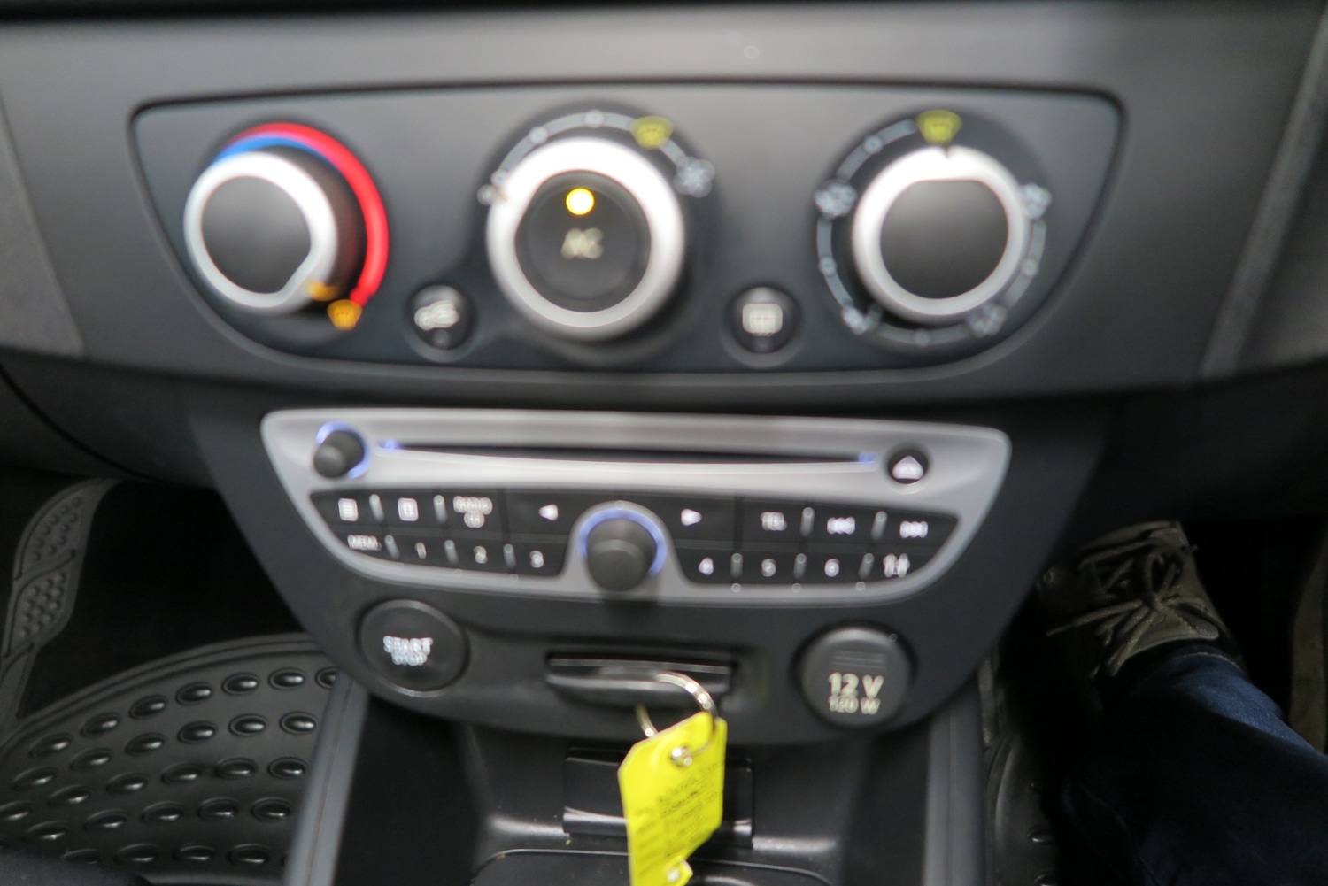 Used Renault Megane 2010 for sale - 77350772: Photo 19