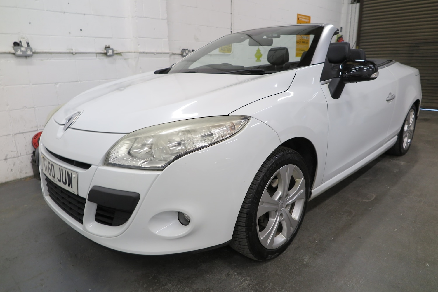 Used Renault Megane 2010 for sale - 77350772: Photo 2