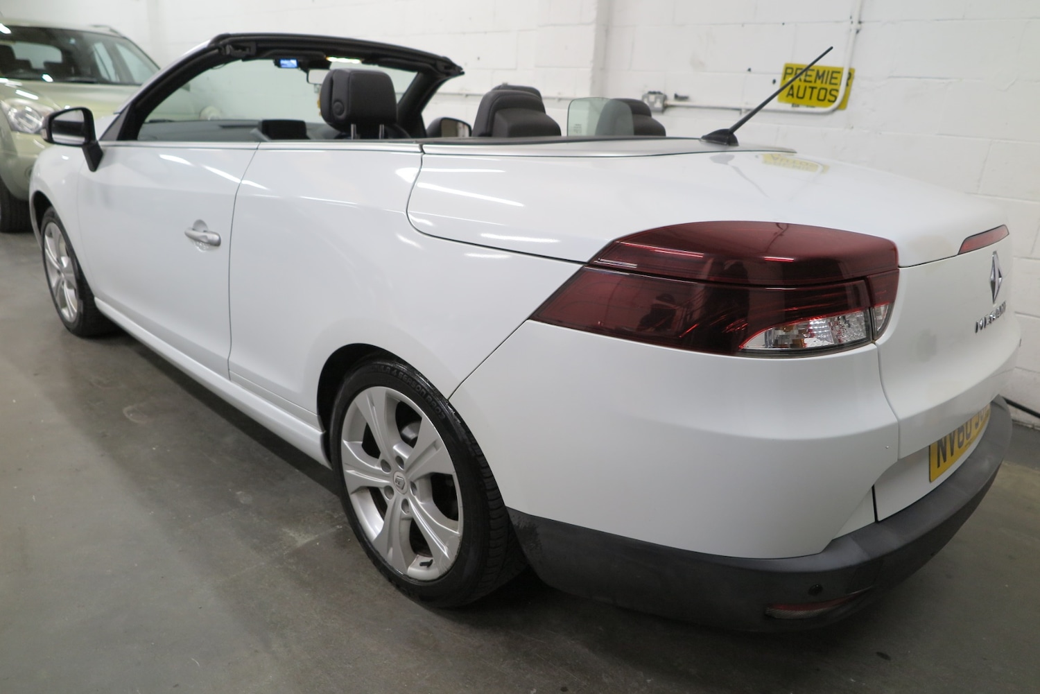 Used Renault Megane 2010 for sale - 77350772: Photo 6