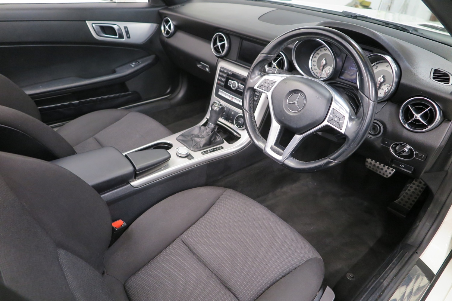 Used Mercedes-Benz SLK 2012 for sale - 77579826: Photo 14