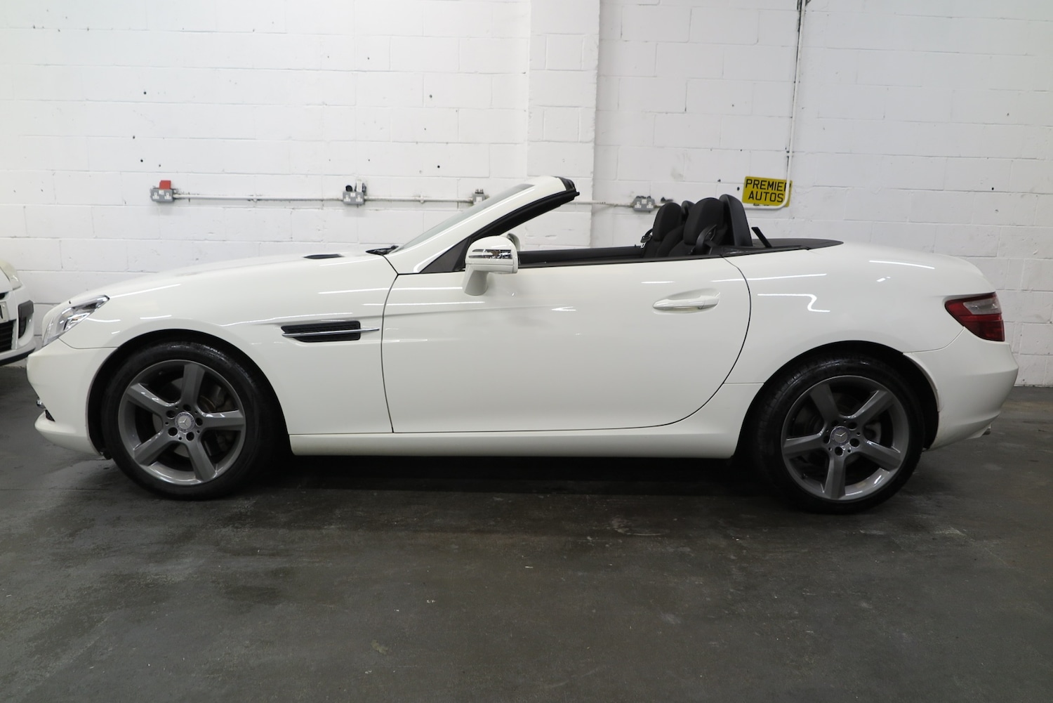 Used Mercedes-Benz SLK 2012 for sale - 77579826: Photo 4