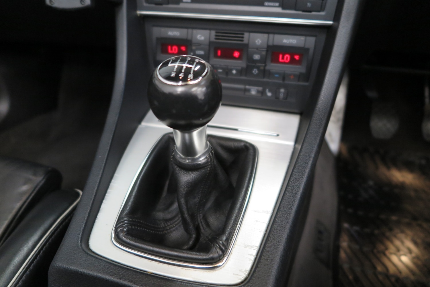 Used Audi A4 2004 for sale - 77635778: Photo 25