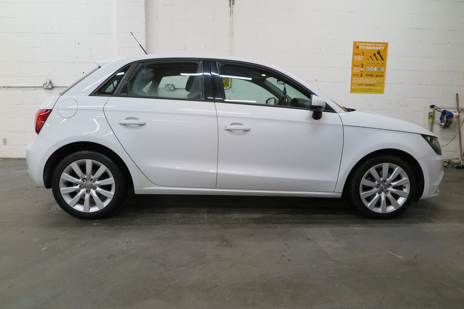 Used Audi A1 2015 for sale - 76316931: Photo 3