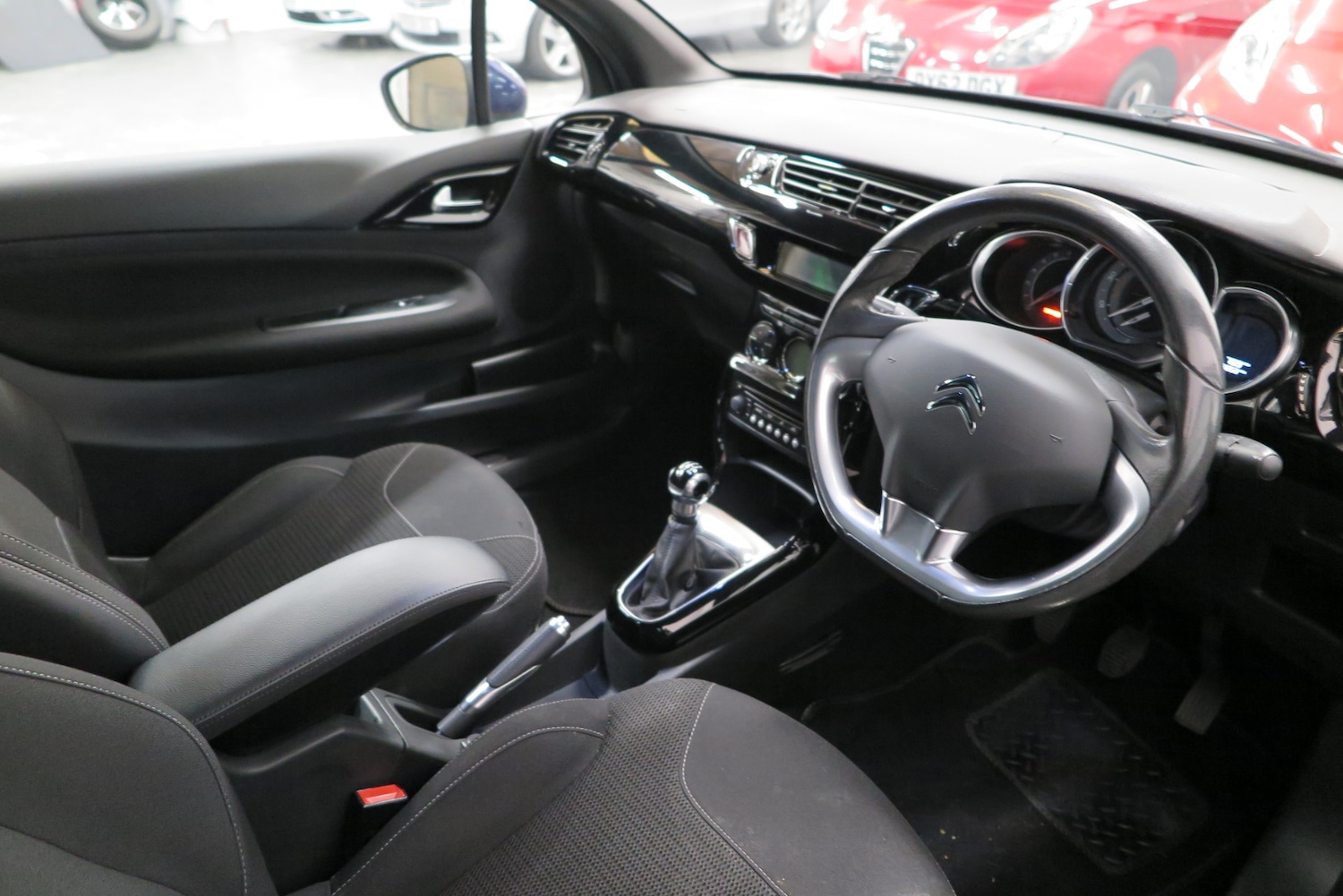 Used Citroen DS3 2014 for sale - 76192581: Photo 8