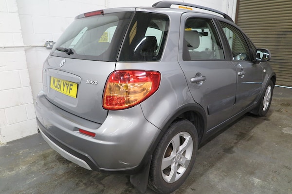 Used Suzuki SX4 2011 for sale - 75252490: Photo 5