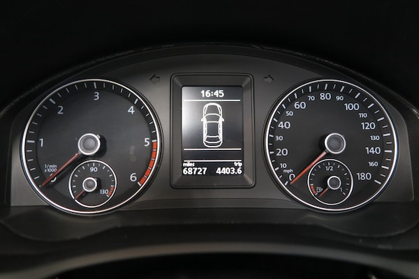 Used Volkswagen EOS 2010 for sale - 76146296: Photo 16