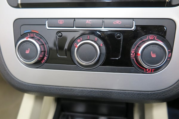 Used Volkswagen EOS 2010 for sale - 76146296: Photo 22