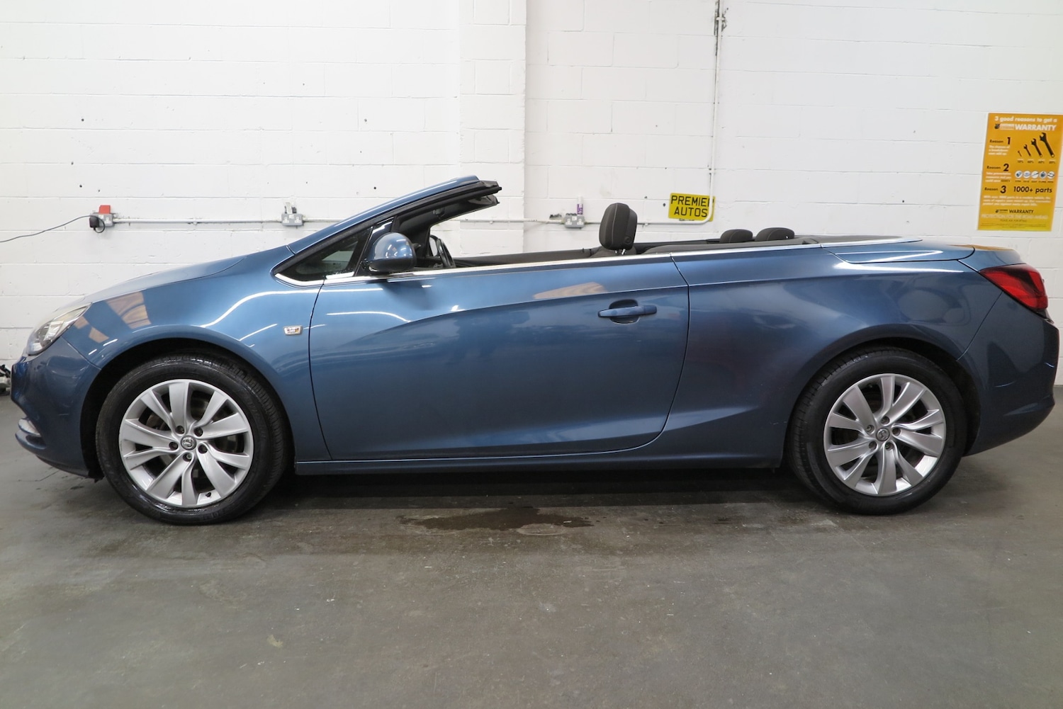 Used Vauxhall Cascada 2014 for sale - 77528151: Photo 4
