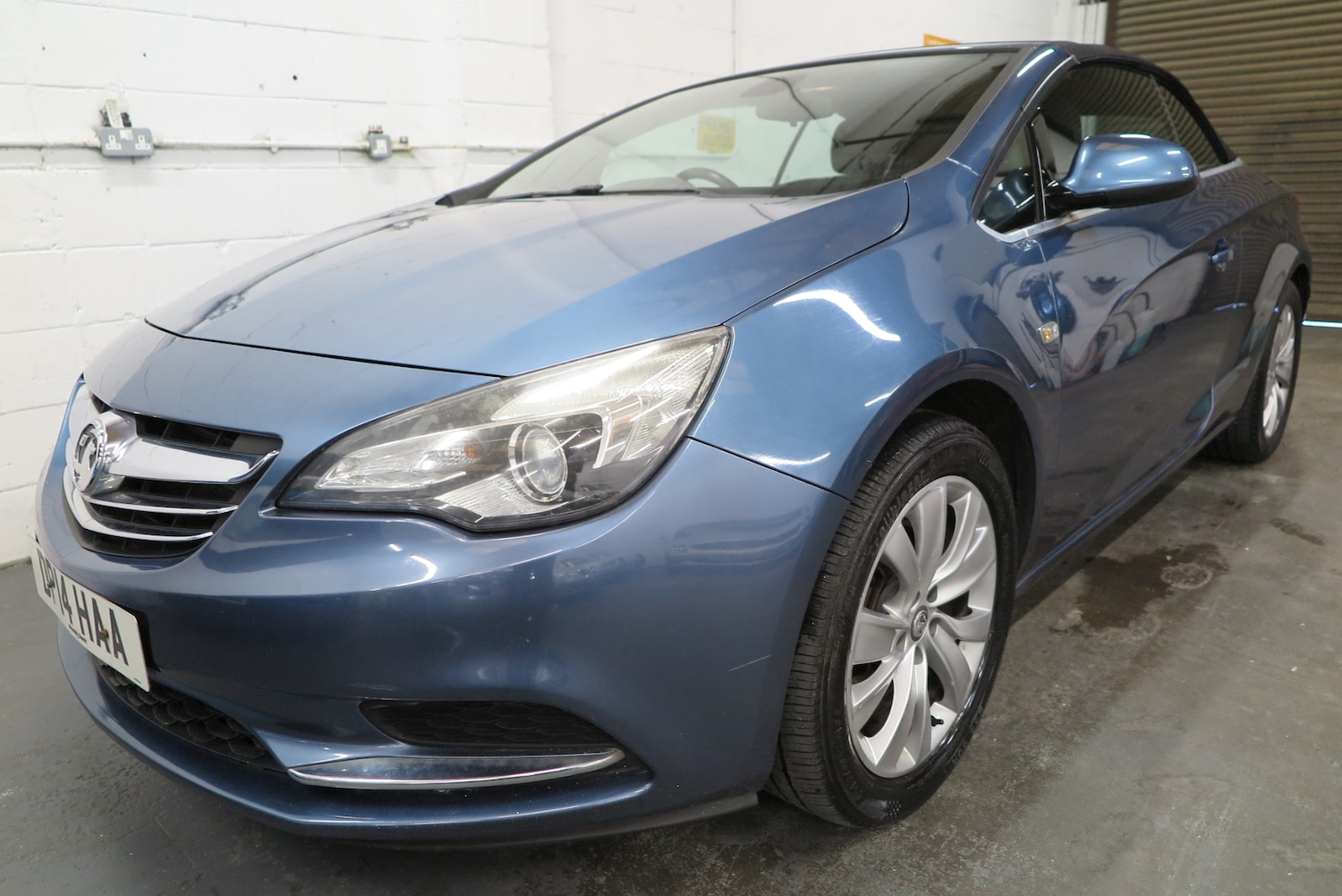 Used Vauxhall Cascada 2014 for sale - 77528151: Photo 8