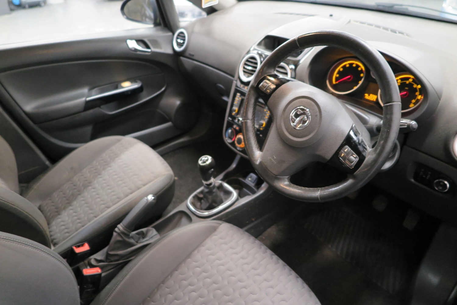 Used Vauxhall Corsa 2015 for sale - 76479573: Photo 9