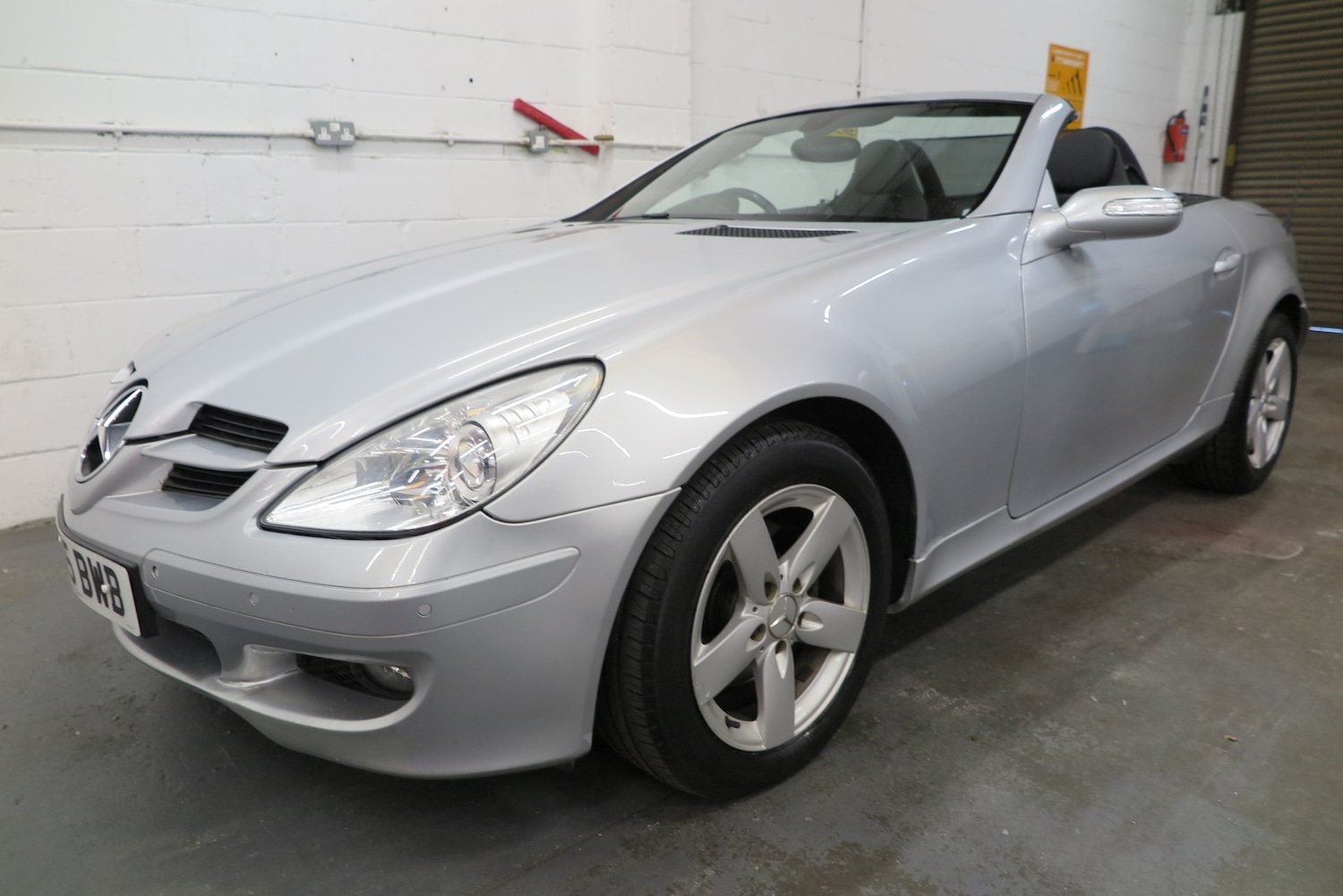 Used Mercedes-Benz SLK 2006 for sale - 76037253: Photo 2