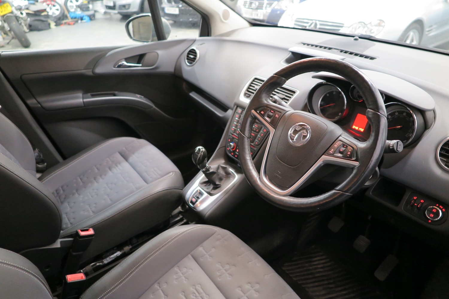 Used Vauxhall Meriva 2014 for sale - 77310518: Photo 9