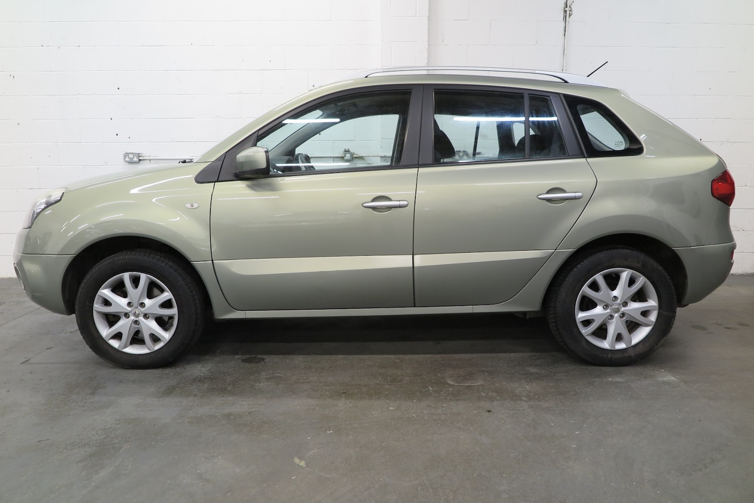 Used Renault Koleos 2009 for sale - 77492735: Photo 4