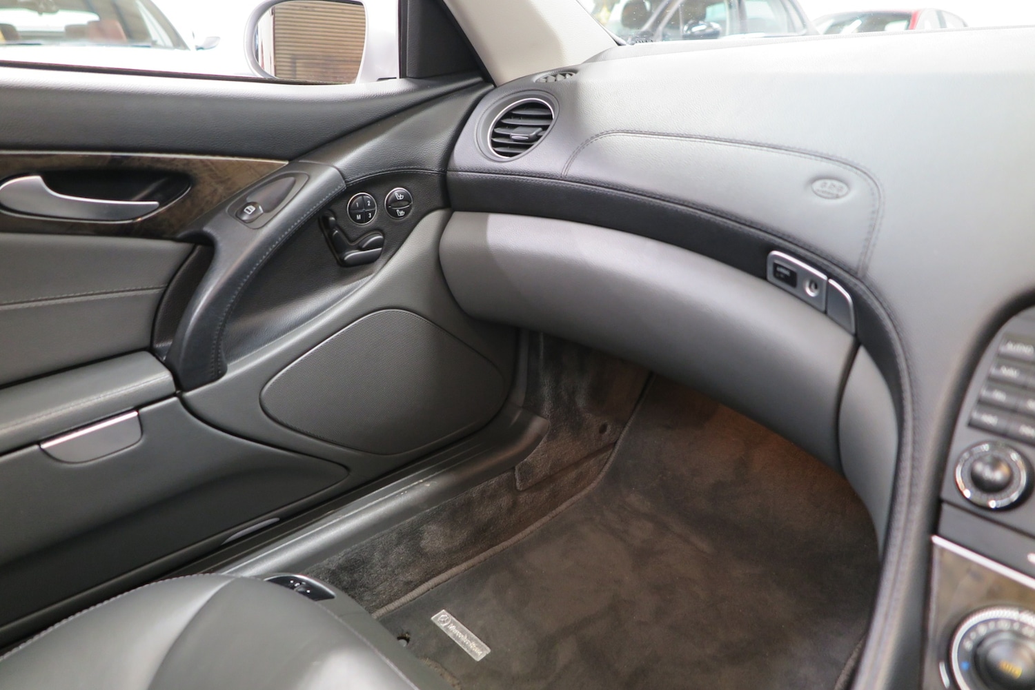 Used Mercedes-Benz S Class 2005 for sale - 76541367: Photo 17