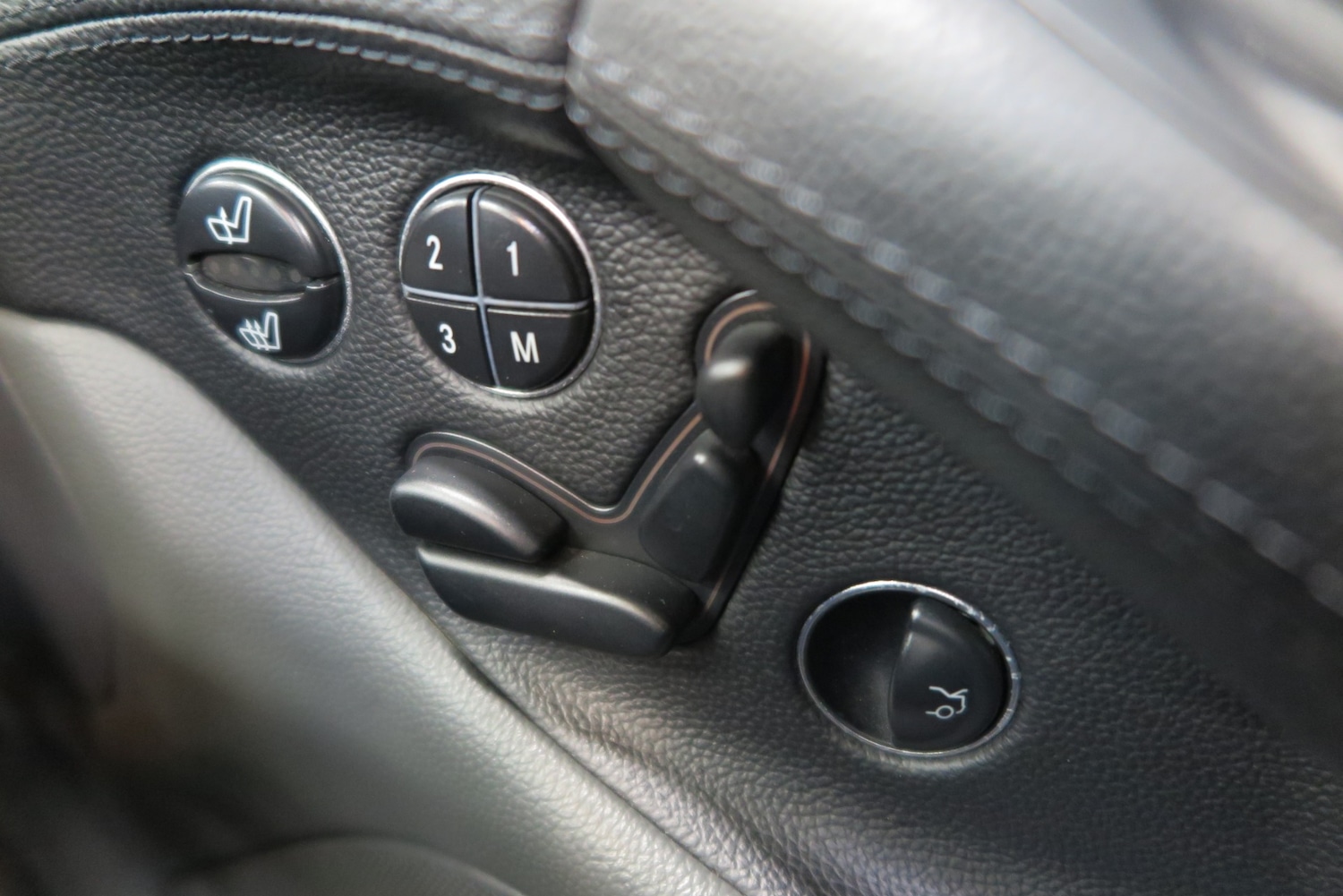 Used Mercedes-Benz S Class 2005 for sale - 76541367: Photo 19