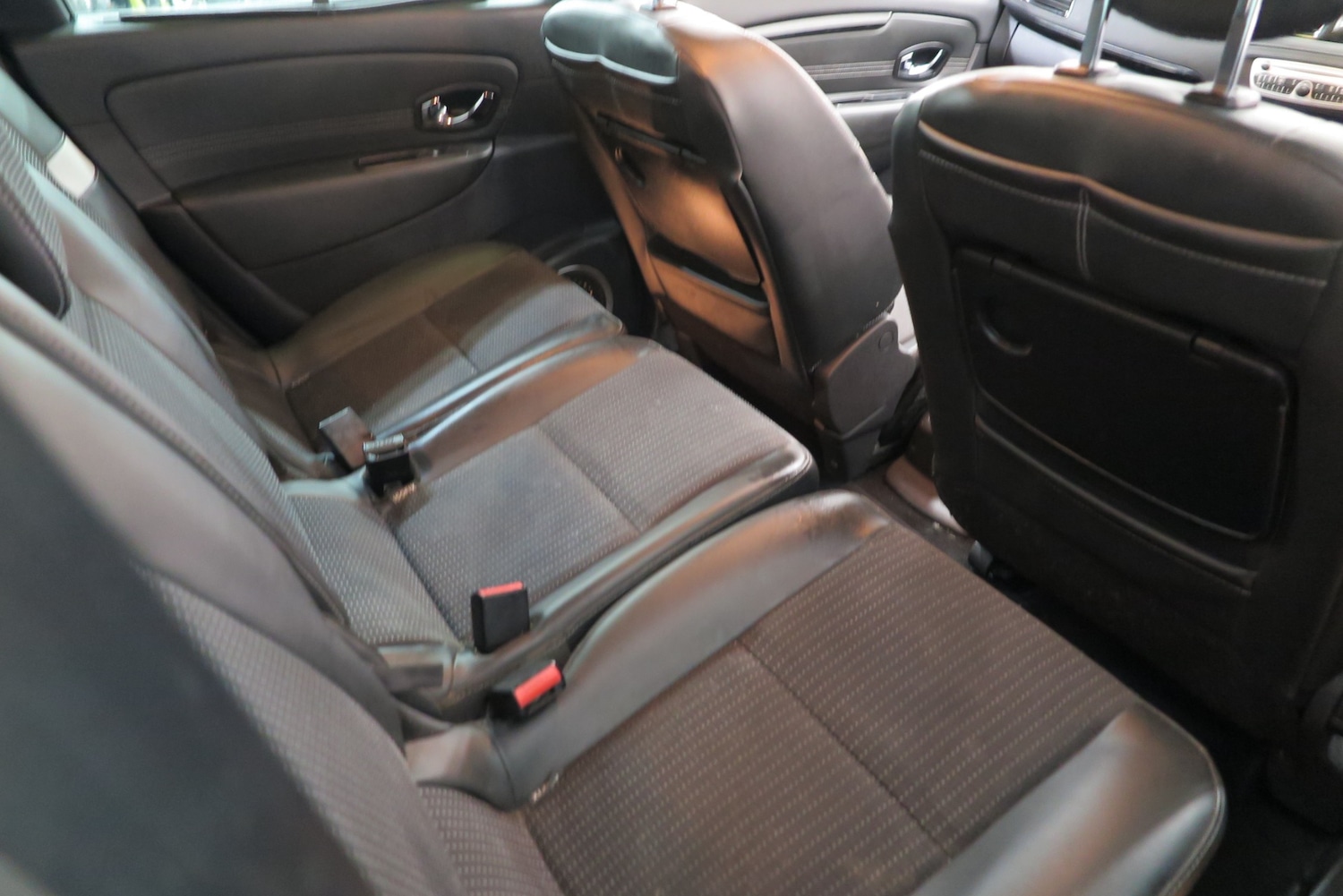 Used Renault Grand Scenic 2012 for sale - 77453022: Photo 14