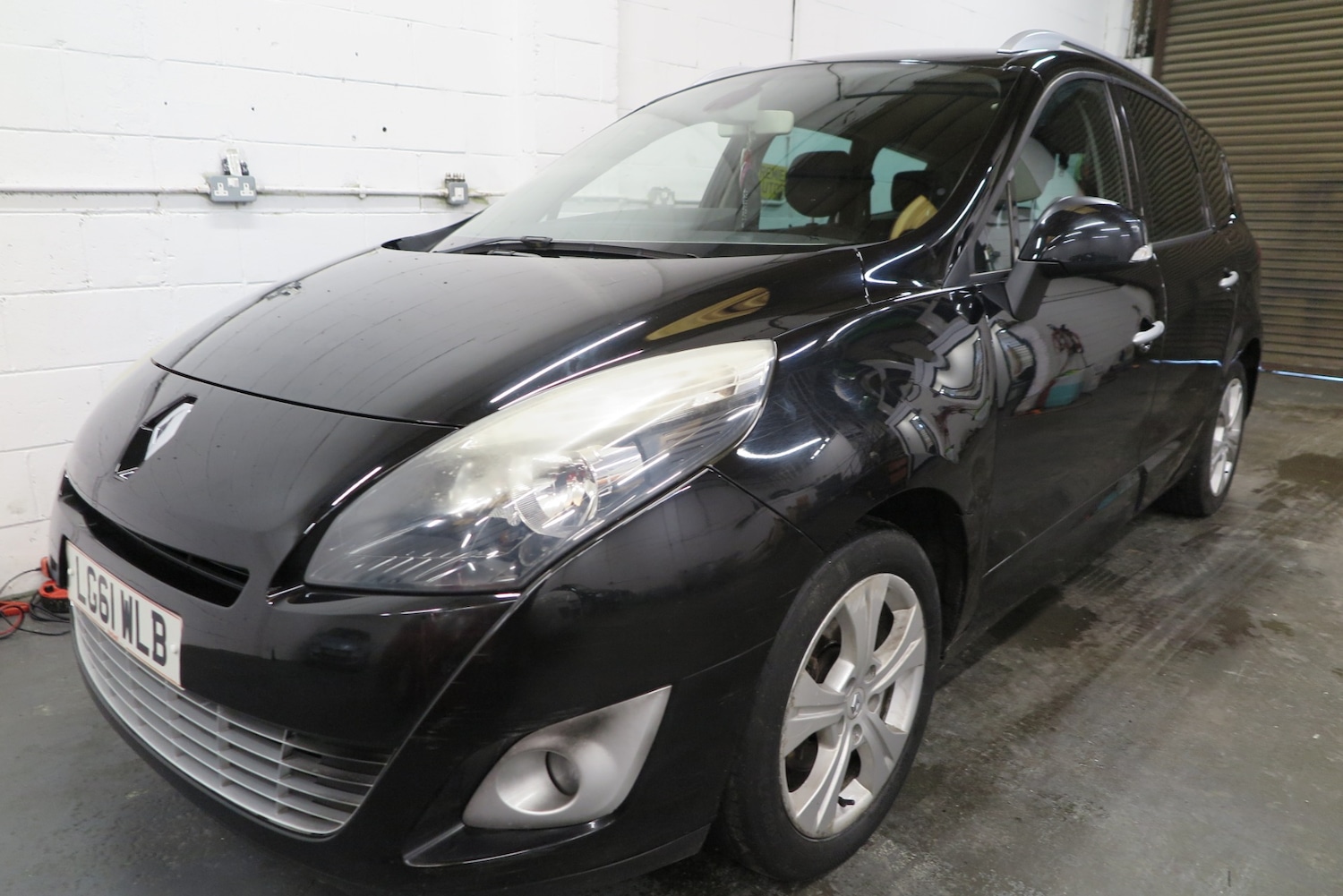 Used Renault Grand Scenic 2012 for sale - 77453022: Photo 2