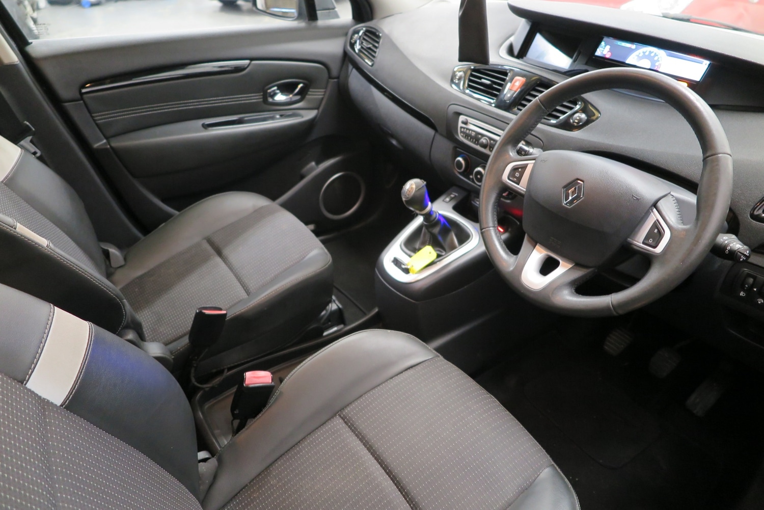 Used Renault Grand Scenic 2012 for sale - 77453022: Photo 8