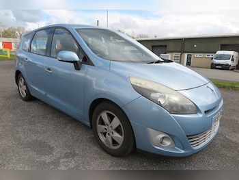 Used Renault Grand Scenic 2009 for sale - 78218118: Photo