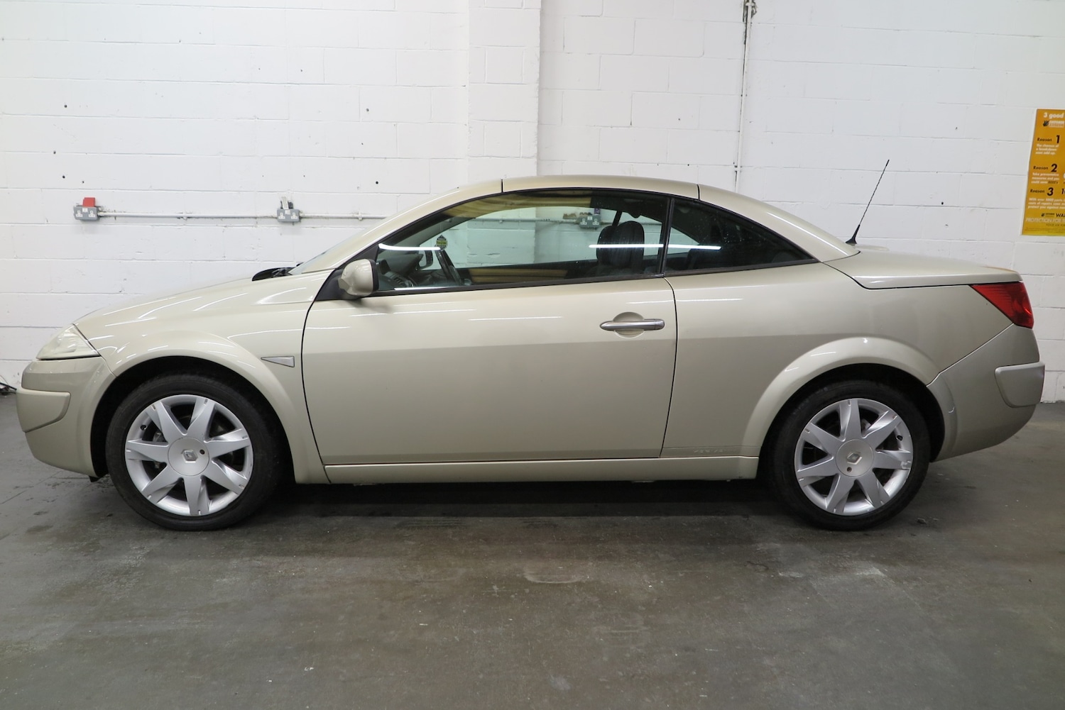 Used Renault Megane 2008 for sale - 77743378: Photo 10