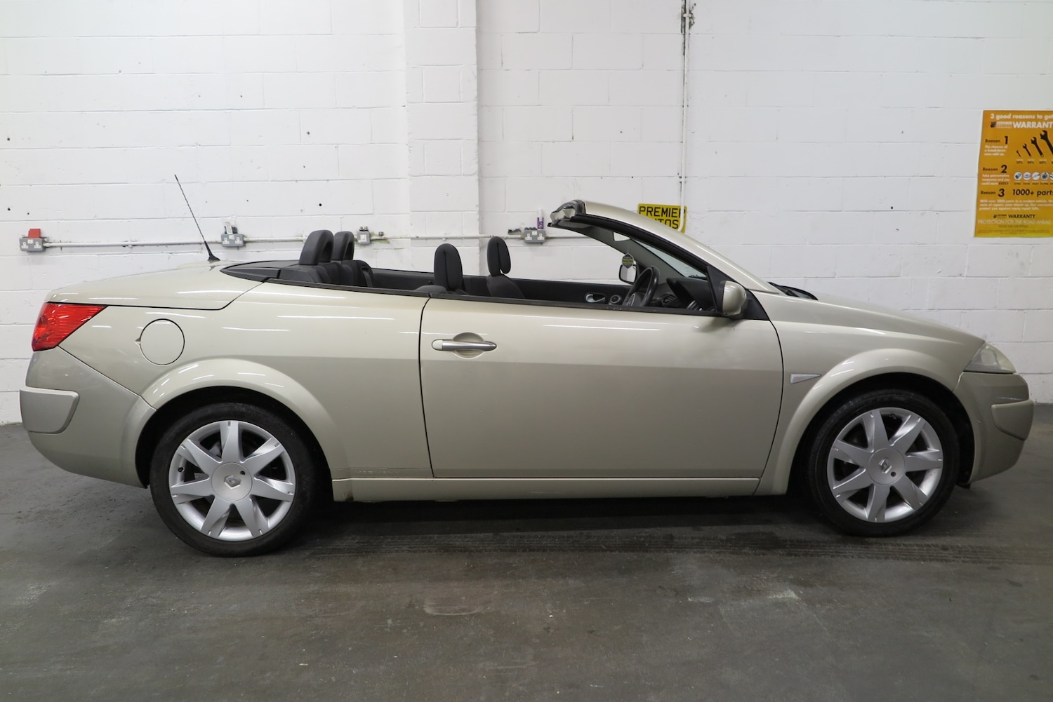 Used Renault Megane 2008 for sale - 77743378: Photo 3