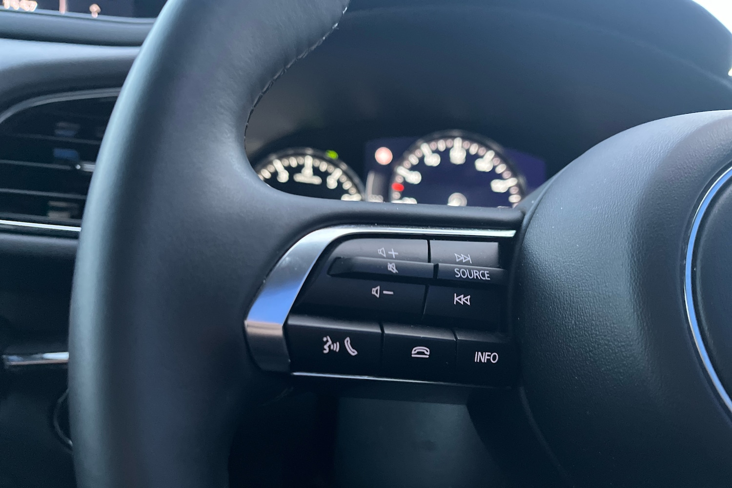 Used Mazda CX-30 2025 for sale - 76678646: Photo 19