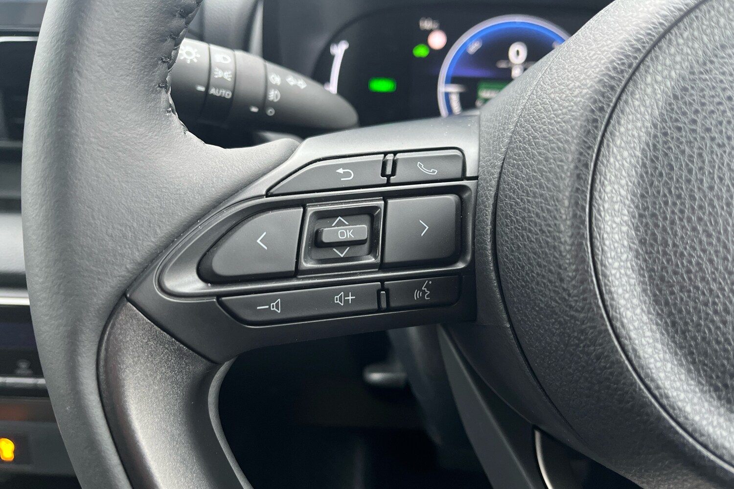 Used Mazda Mazda2 HYBRID 2025 for sale - 76678716: Photo 18