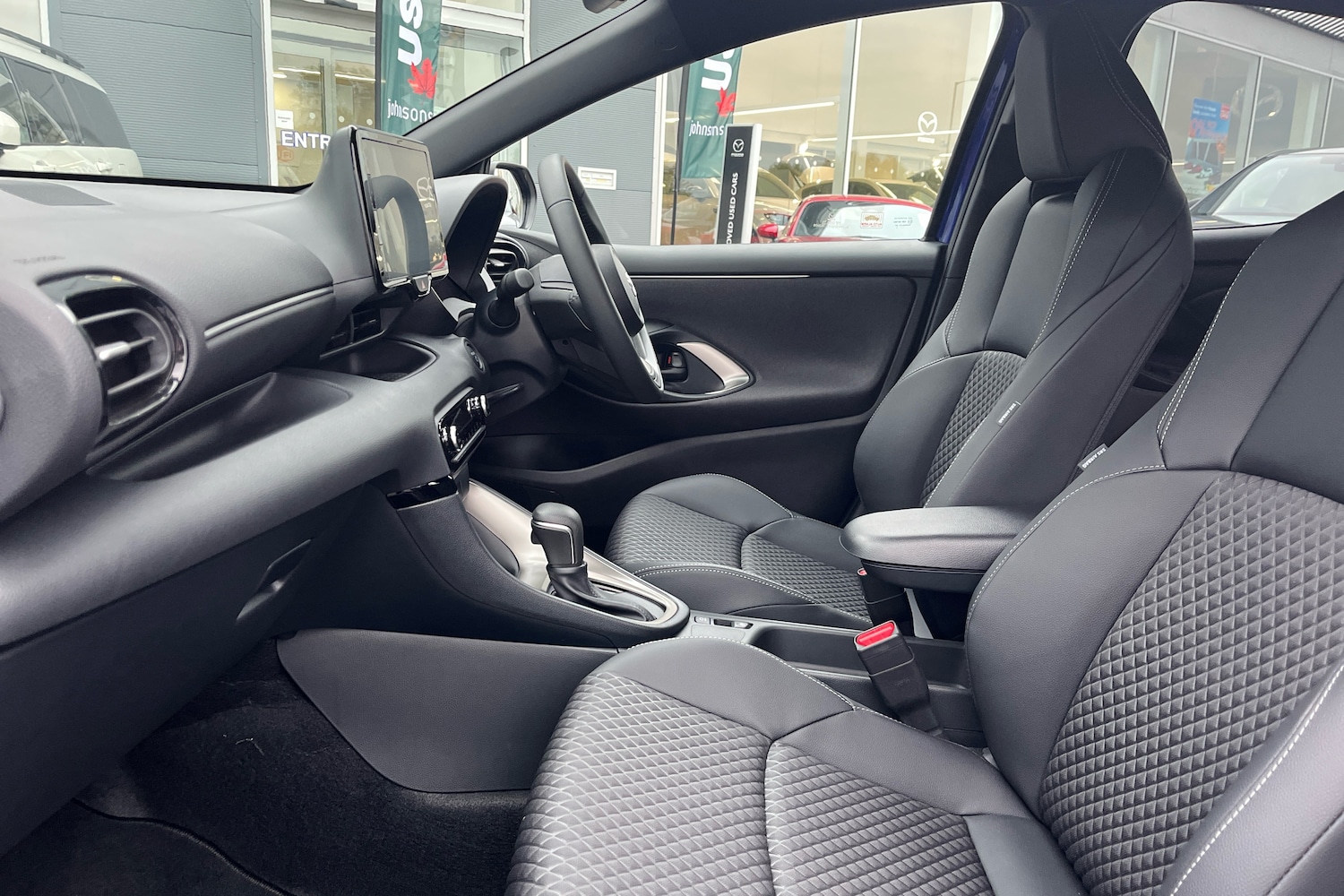 Used Mazda Mazda2 HYBRID 2025 for sale - 76678716: Photo 6