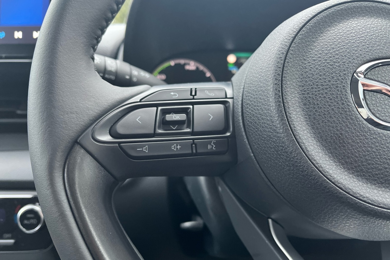 Used Mazda Mazda2 HYBRID 2025 for sale - 76678690: Photo 18