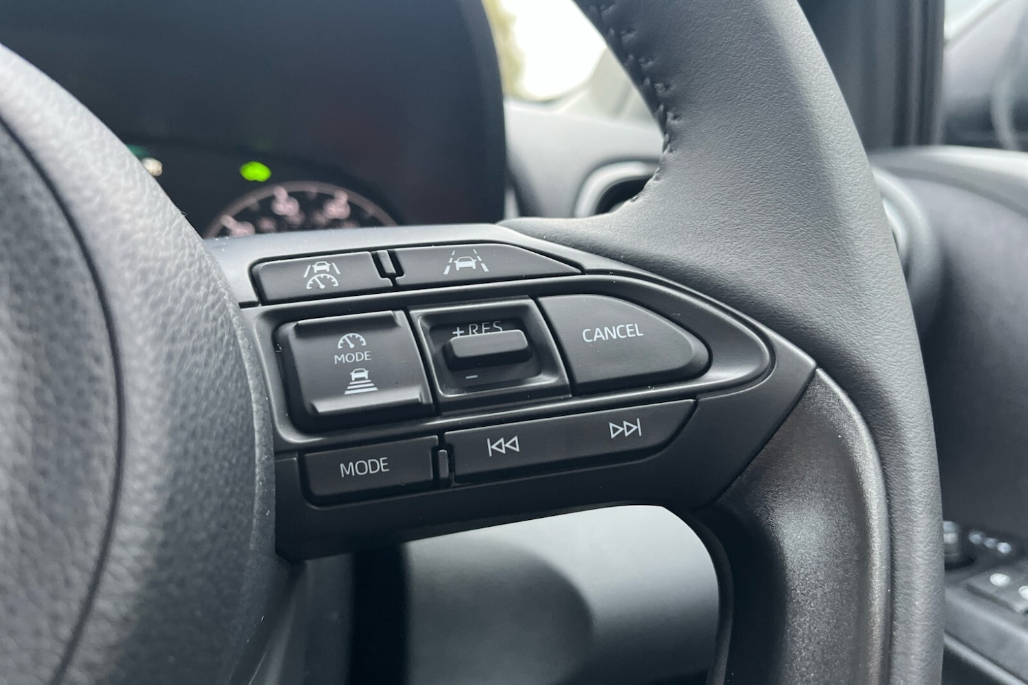 Used Mazda Mazda2 HYBRID 2025 for sale - 76678690: Photo 19