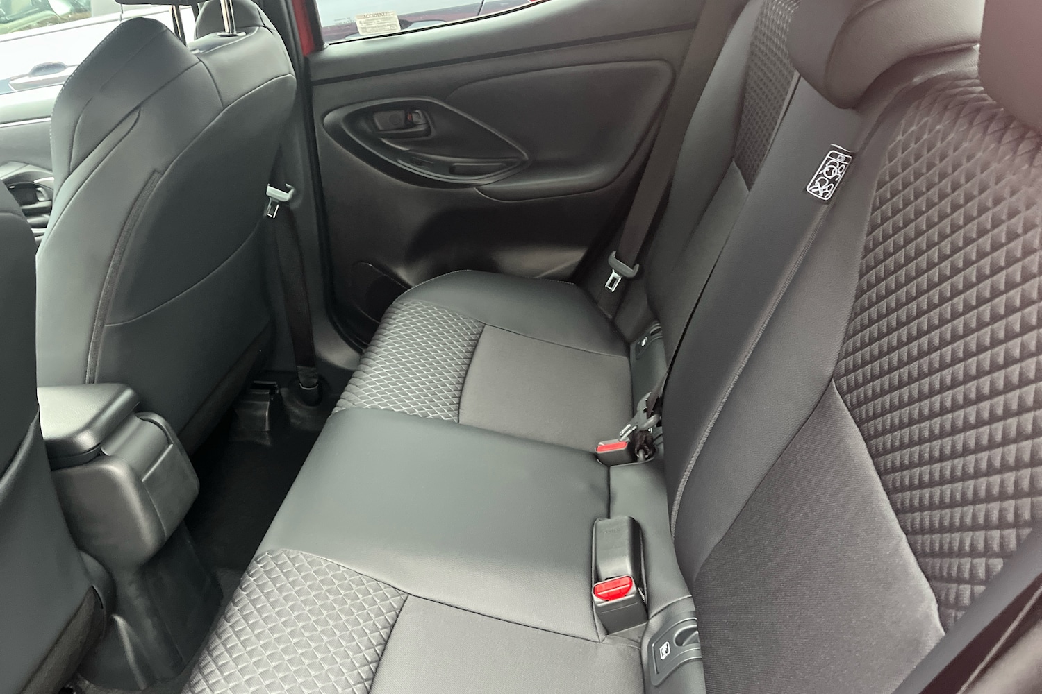 Used Mazda Mazda2 HYBRID 2025 for sale - 76678708: Photo 12