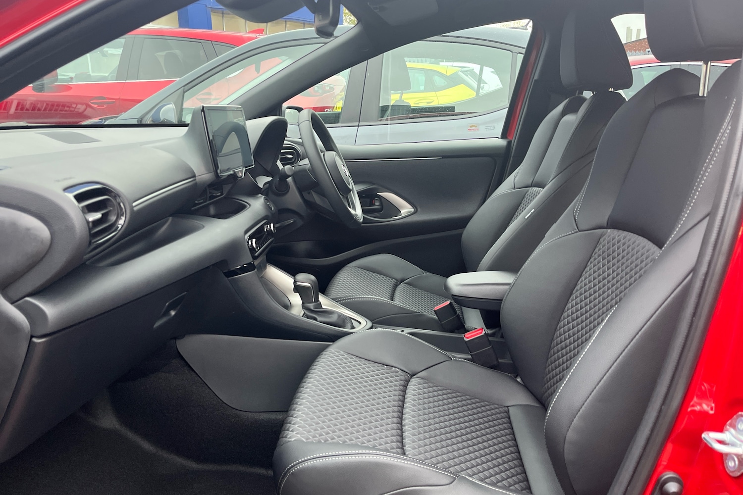 Used Mazda Mazda2 HYBRID 2025 for sale - 76678708: Photo 6