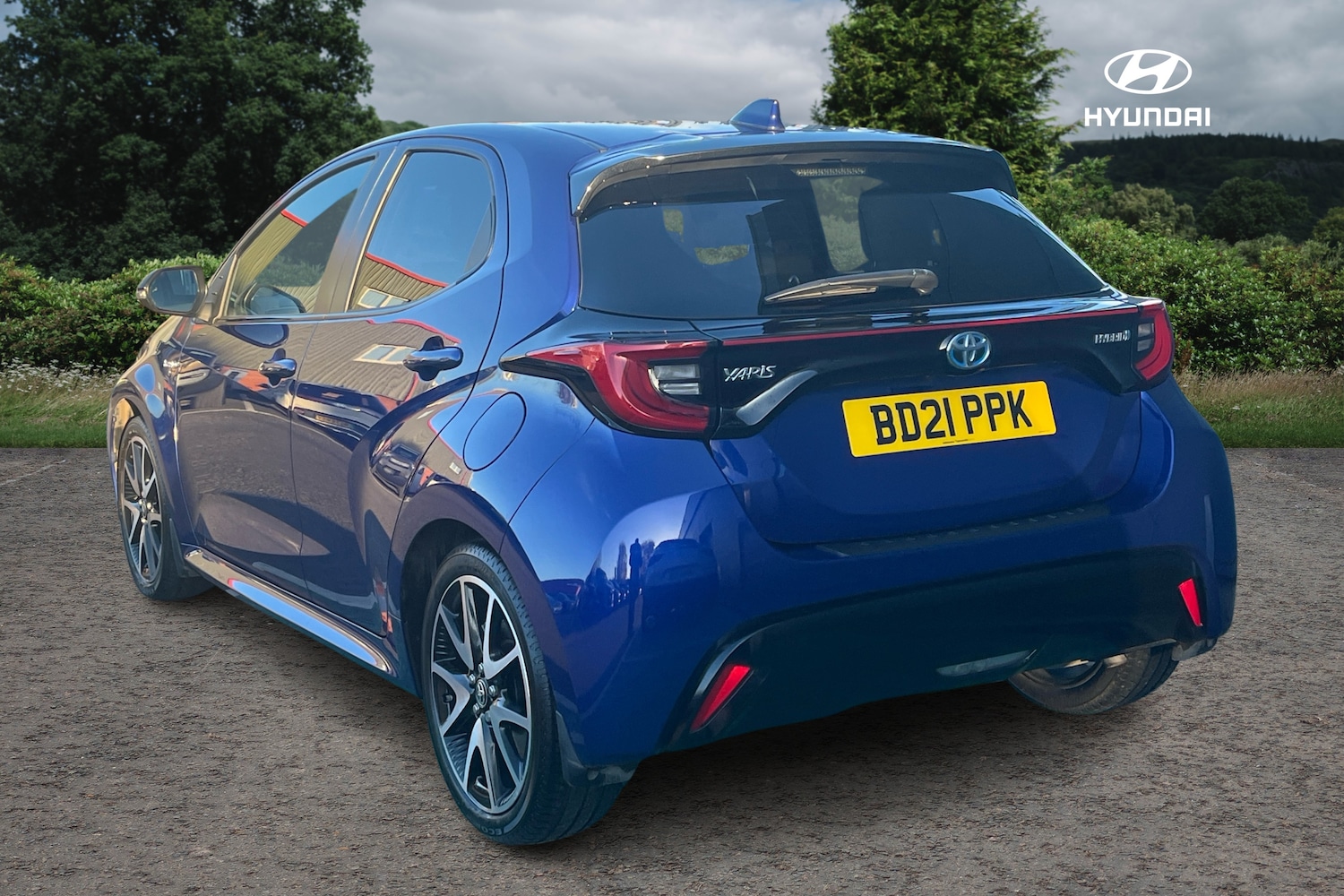 Used Toyota Yaris 2021 for sale - 77280876: Photo 2