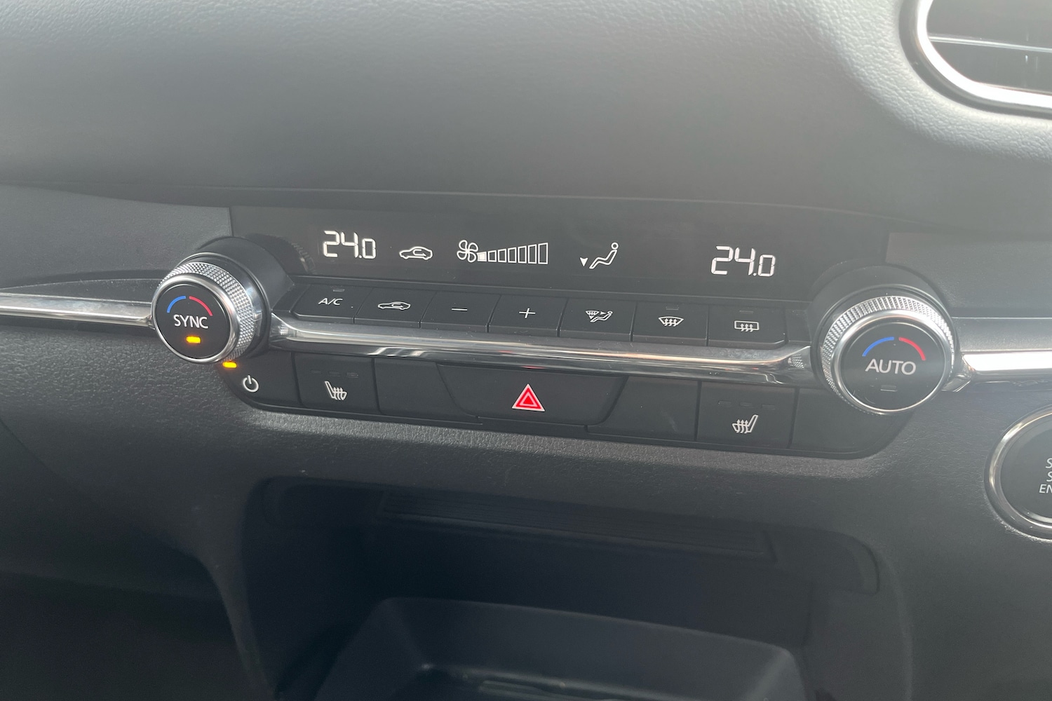 Used Mazda CX-30 2024 for sale - 76678554: Photo 23