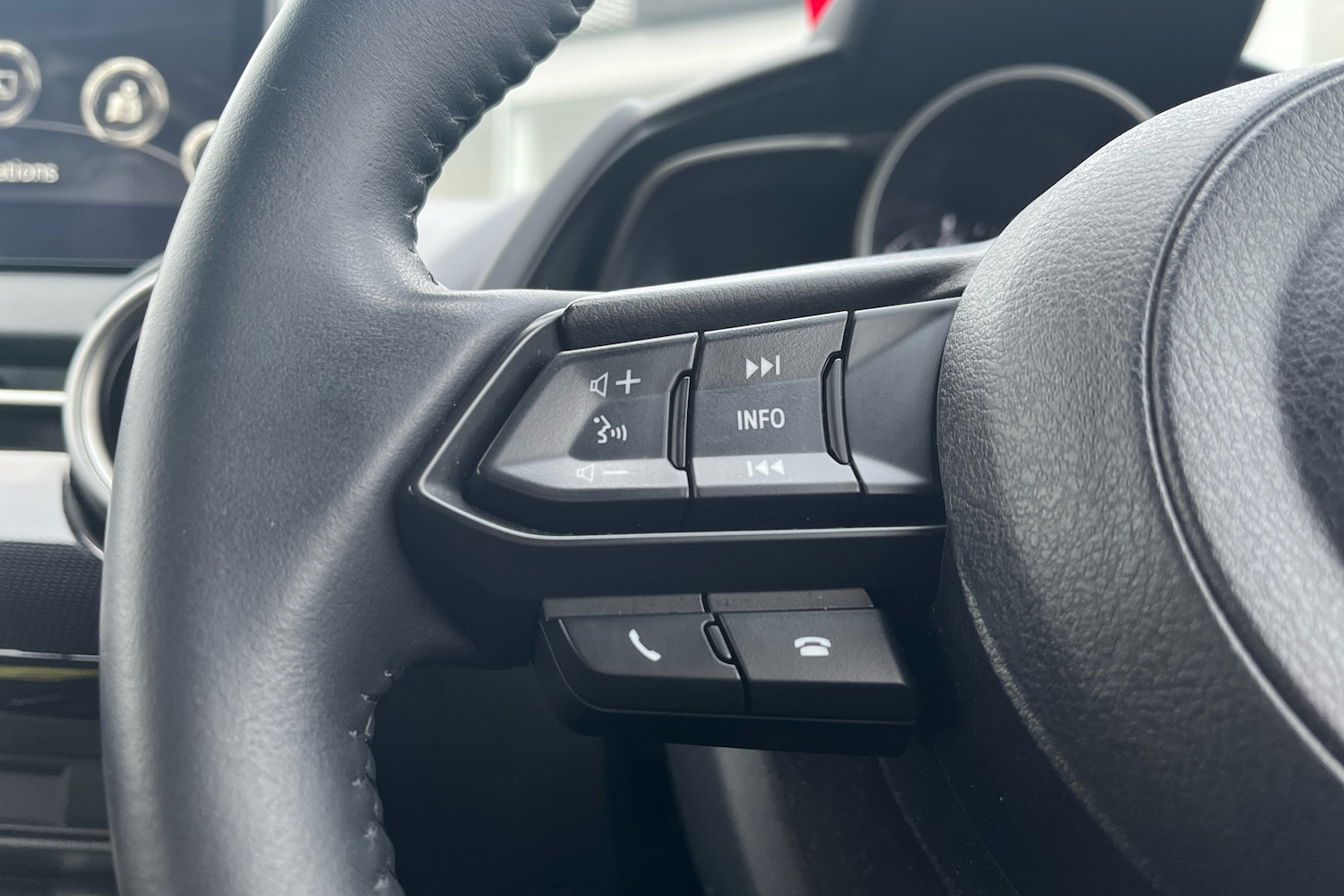 Used Mazda Mazda2 2023 for sale - 77677382: Photo 16