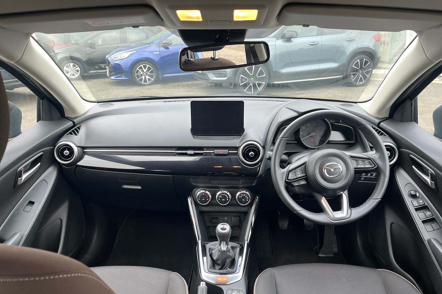 Used Mazda Mazda2 2023 for sale - 77677382: Photo 3